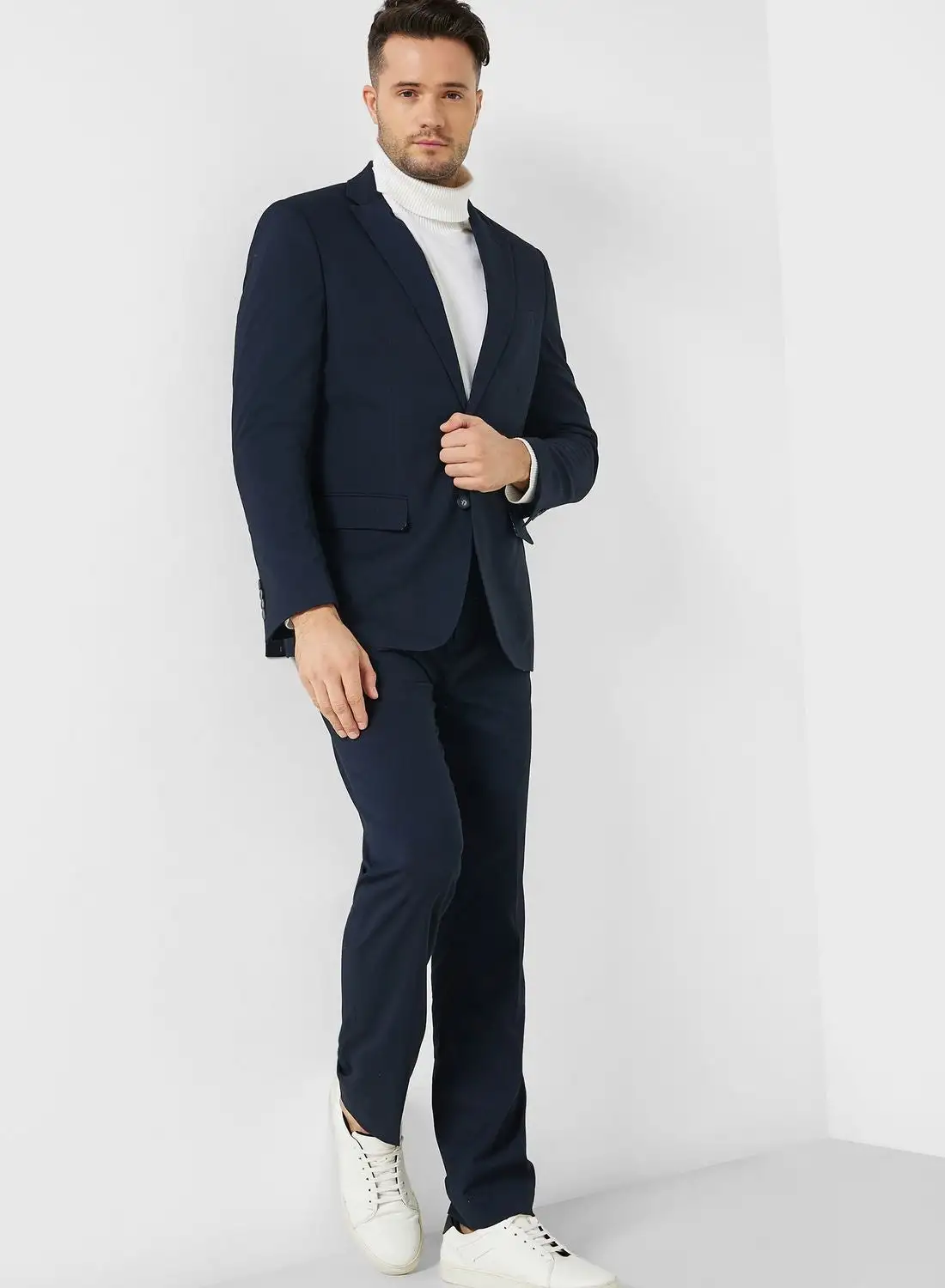 Robert Wood Essential Slim Fit Suit