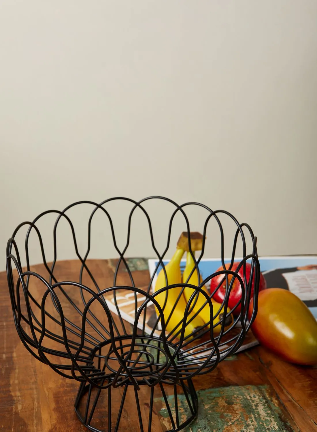 present time Wire Fruit Bowl