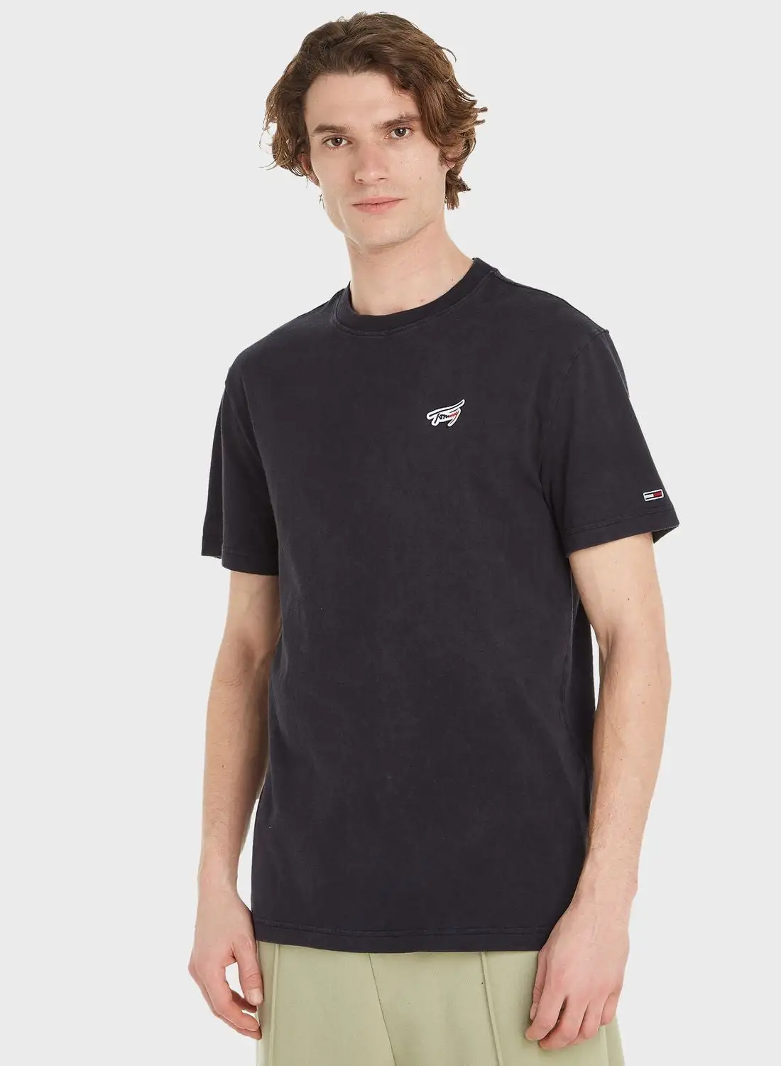 TOMMY JEANS Logo Crew Neck T-Shirt