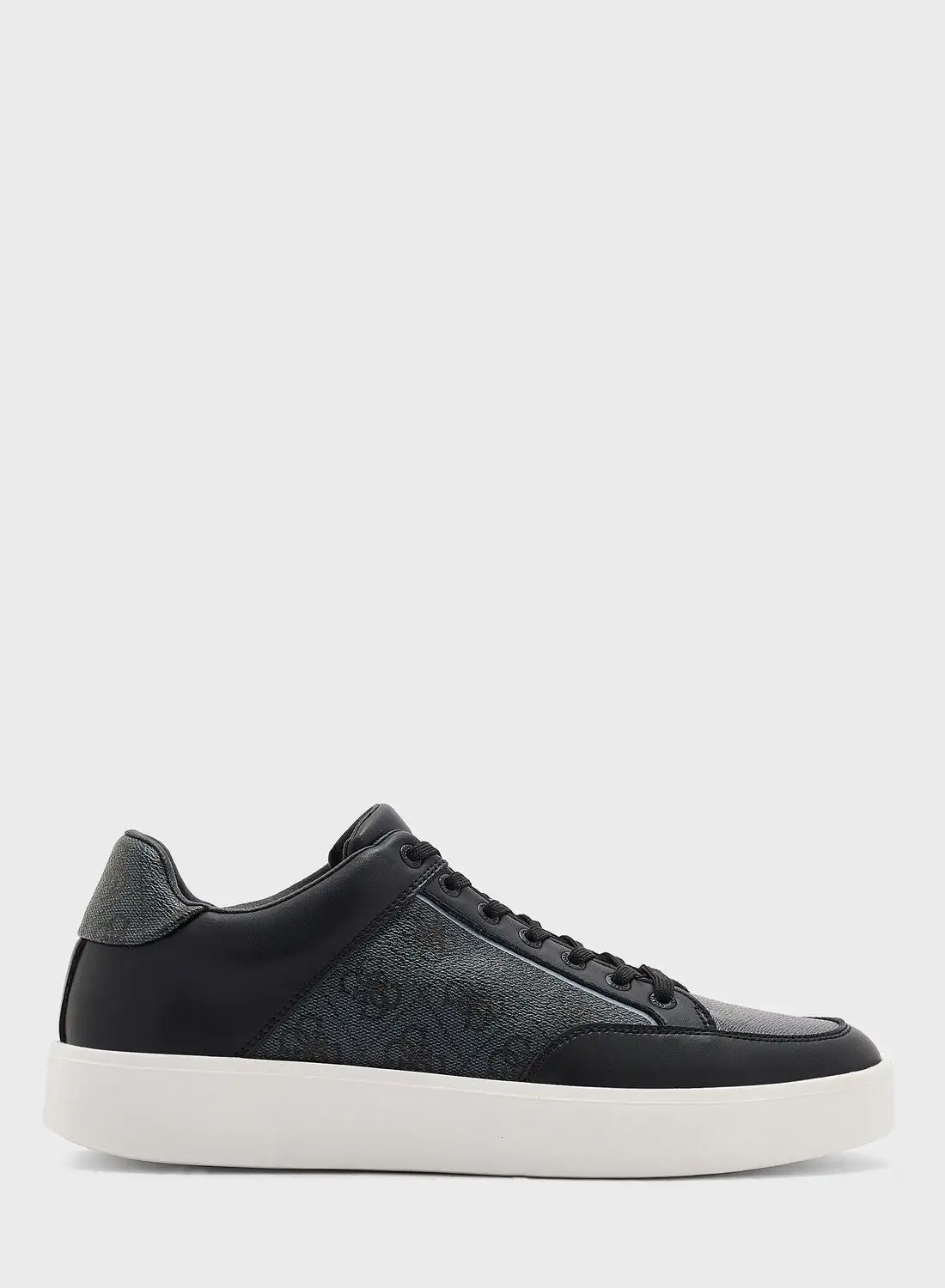 GUESS Casual Low Top Sneakers