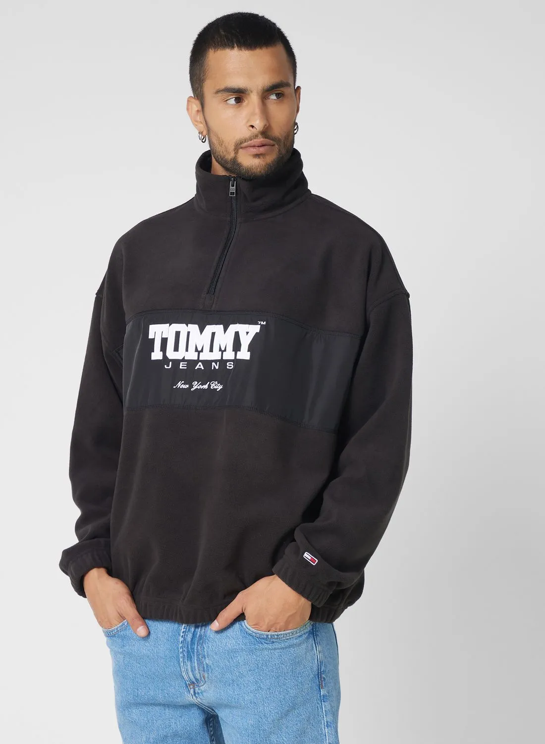 TOMMY JEANS Graphic crew neck sweatshirt