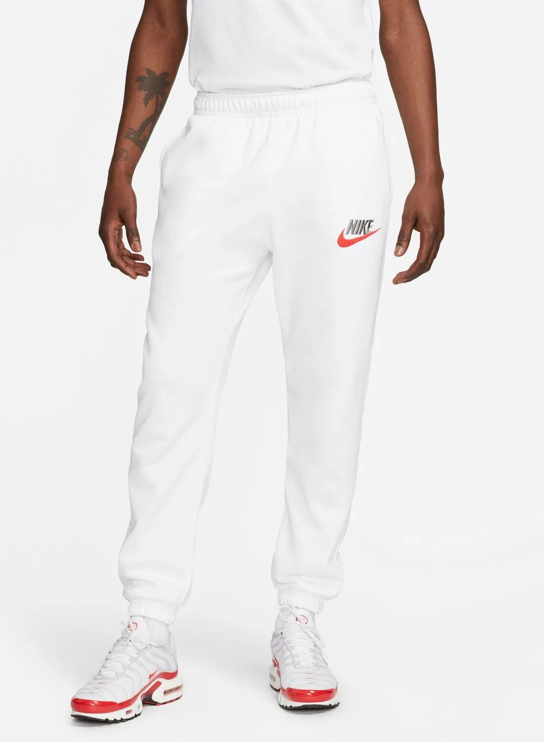 Nike Essential Club Pants
