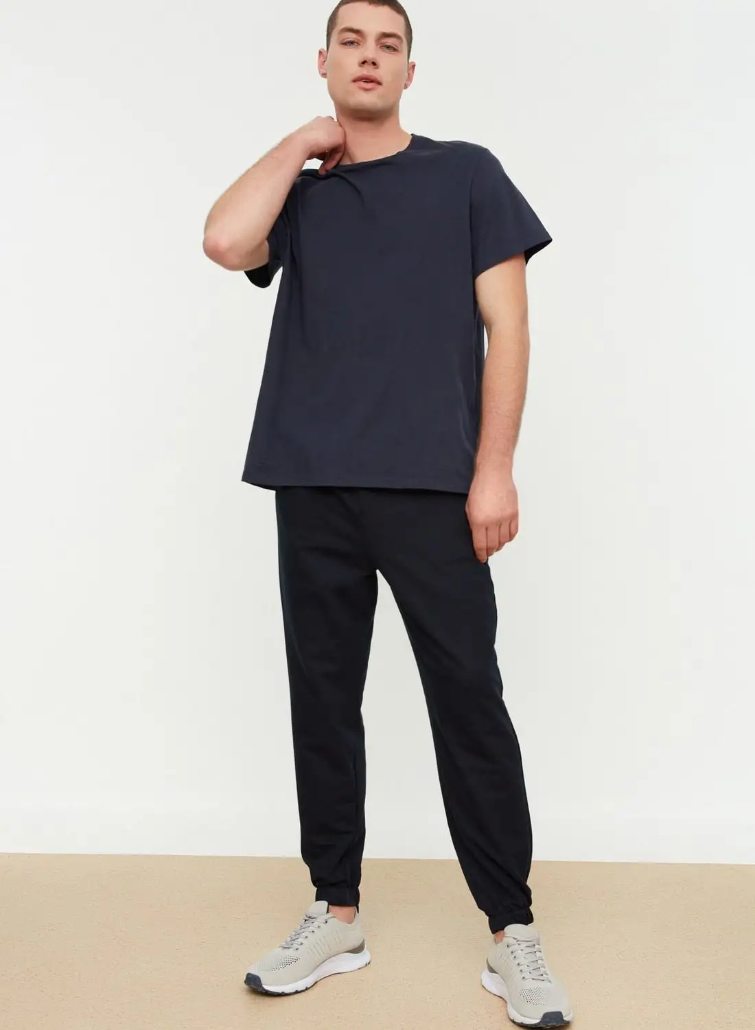 trendyol Relaxed Cuffed Sweatpants