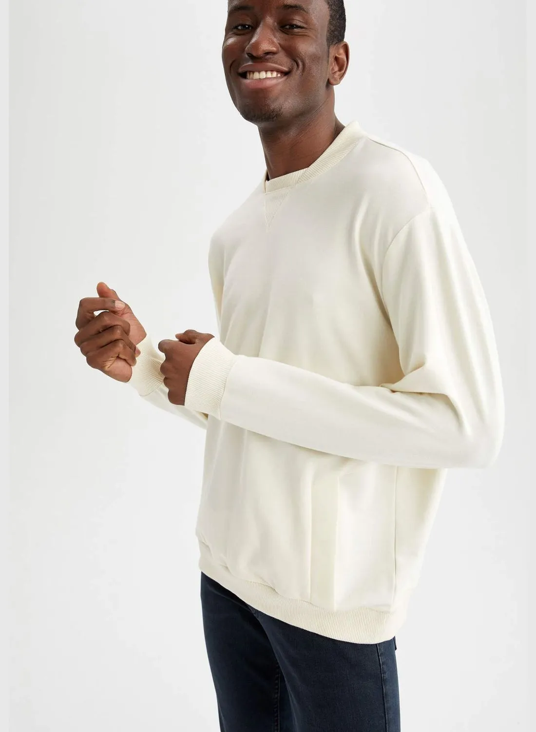 DeFacto Oversize Long Sleeve Sweatshirt With Kangaroo Pockets