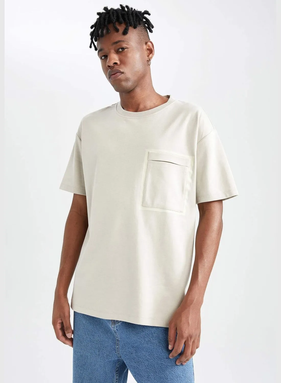 DeFacto Boxy Fit Short Sleeve One Side Pocket T-Shirt