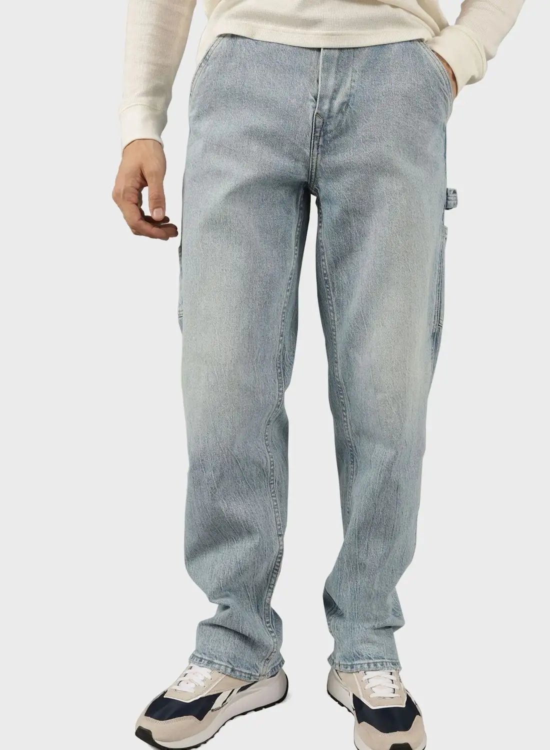 American Eagle Light Wash Straight Fit Jeans