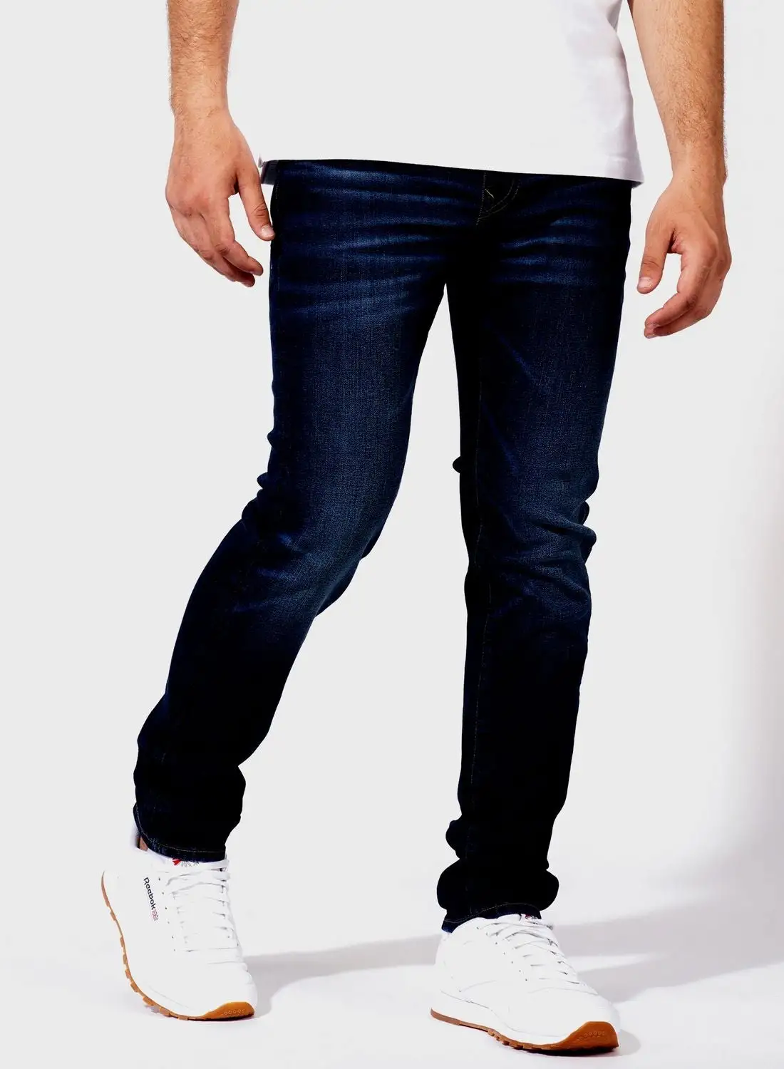 American Eagle Rinse Wash Slim Fit Jeans