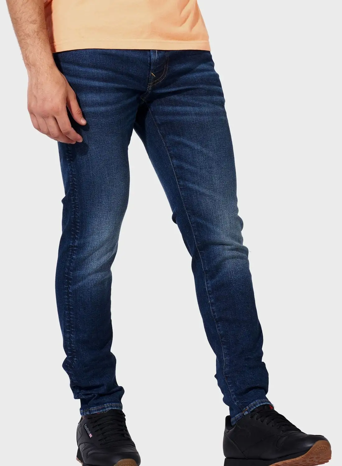 American Eagle Light Wash Skinny Fit Jeans