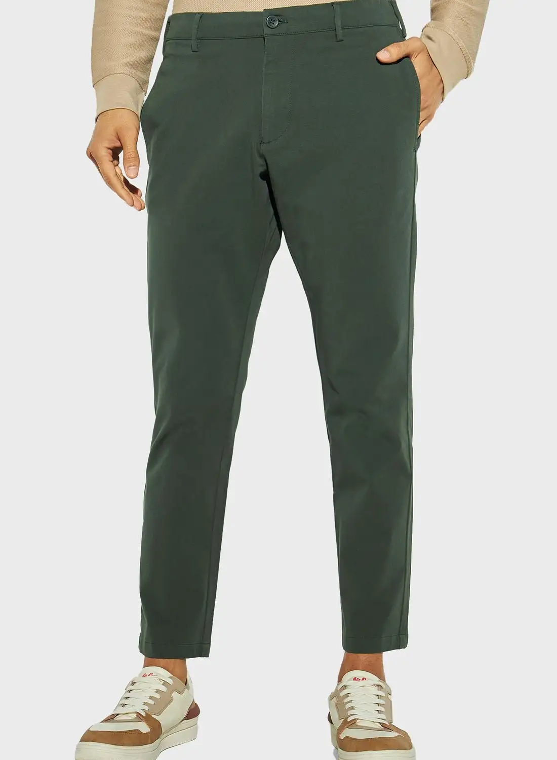Iconic Essential Relaxed Fit Chinos