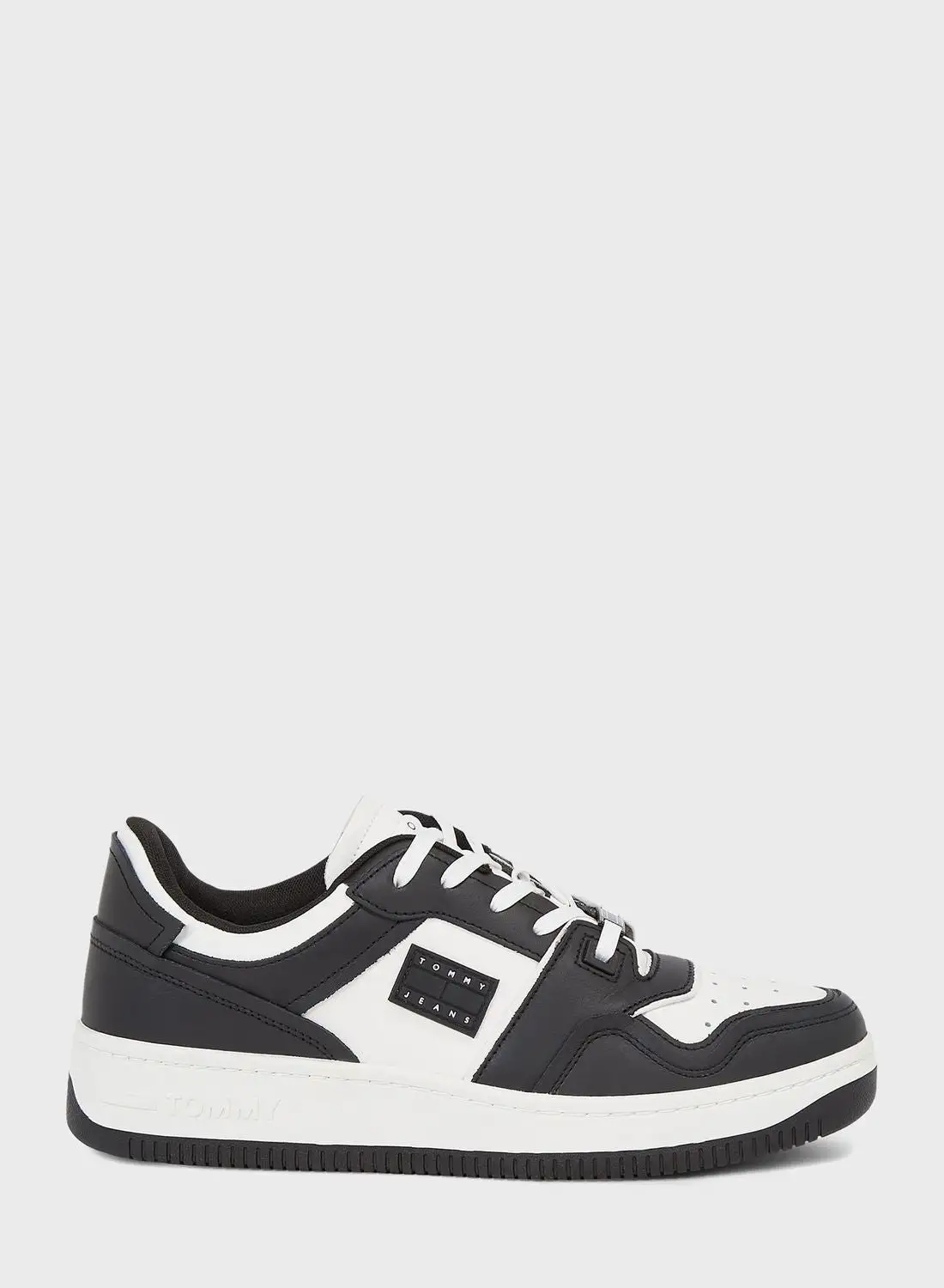 TOMMY JEANS Logo Print Low Top Sneakers