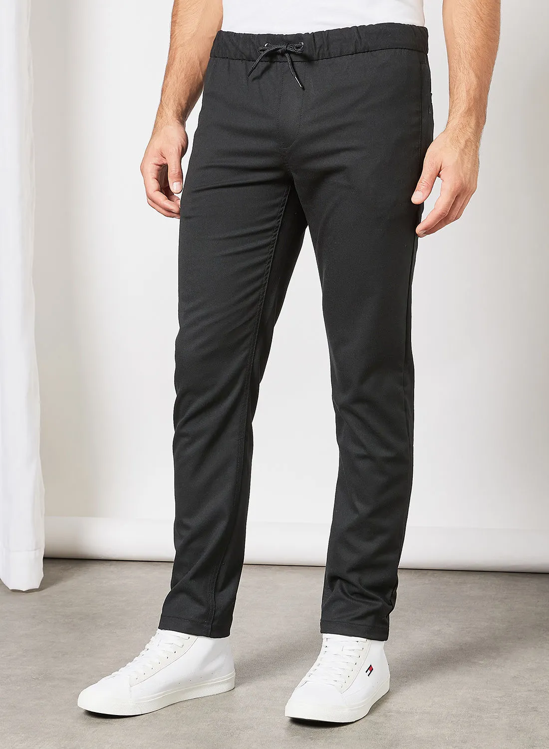 TOMMY JEANS Slim Fit Joggers Black