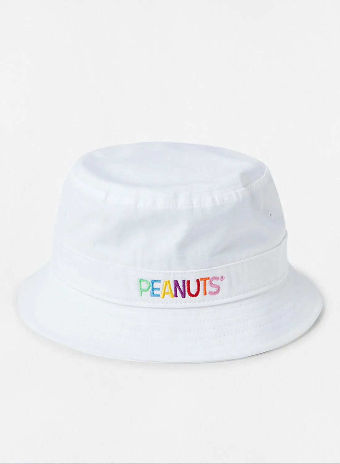 قبعة دلو بشعار الفول السوداني مخصصة بيضاء