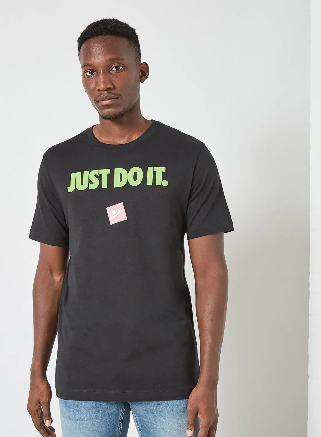 Nike NSW Just Do It 12 Month T-Shirt Black/Mean Green