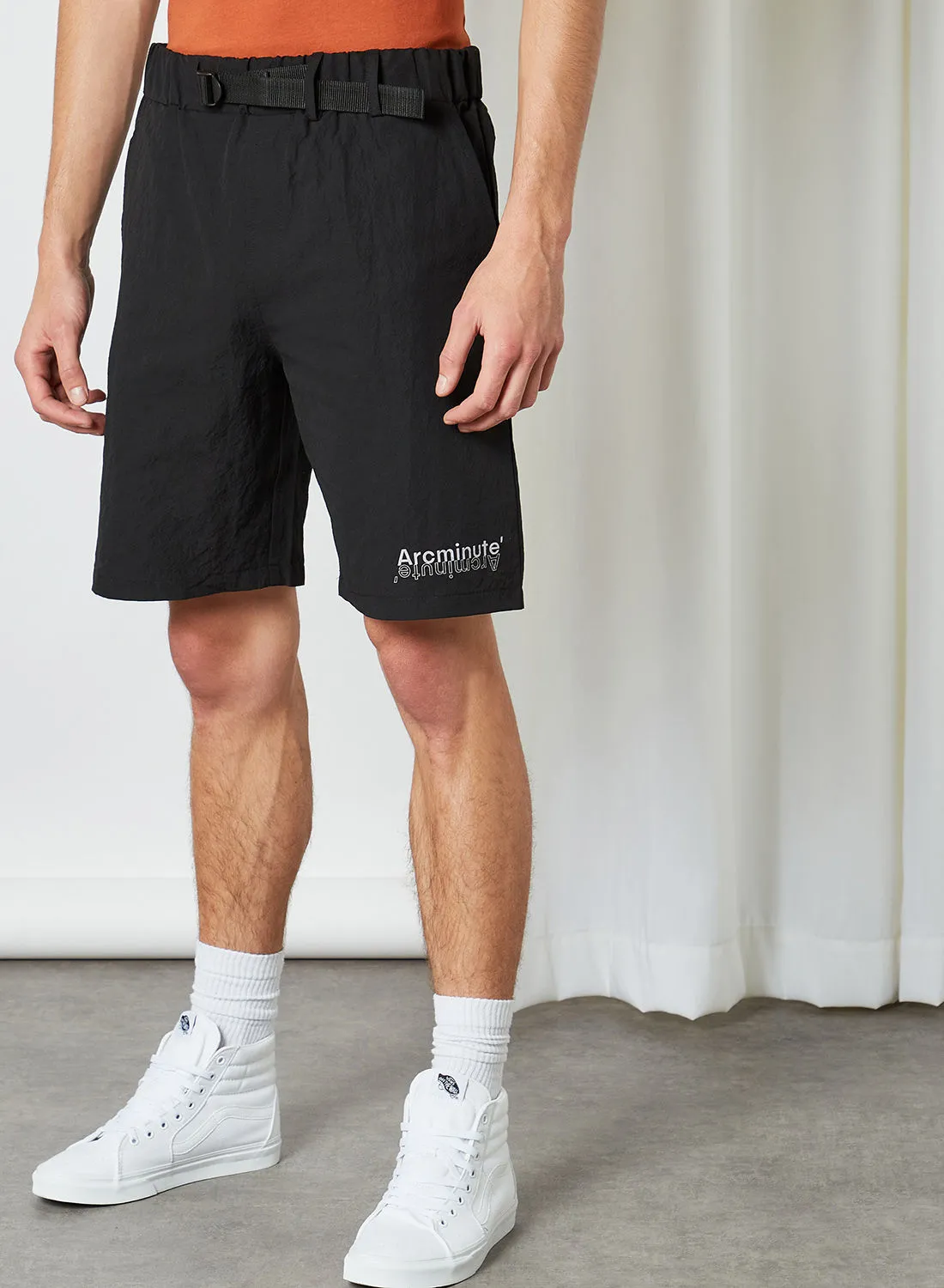 Arcminute Woven Shorts Black