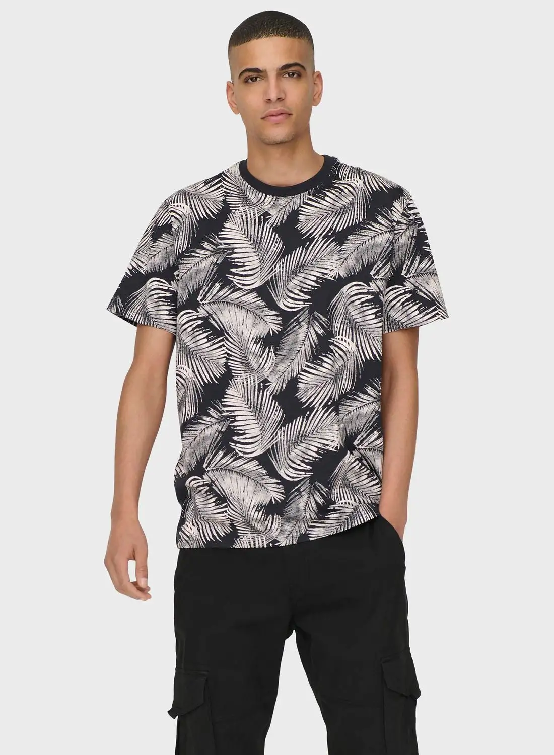 Only & Sons Leaf Print Crew Neck T-Shirt