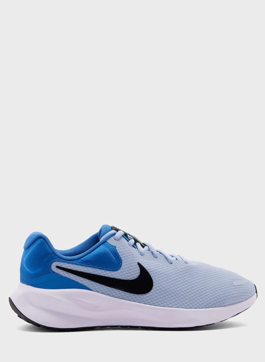 Nike Revolution 7 4E