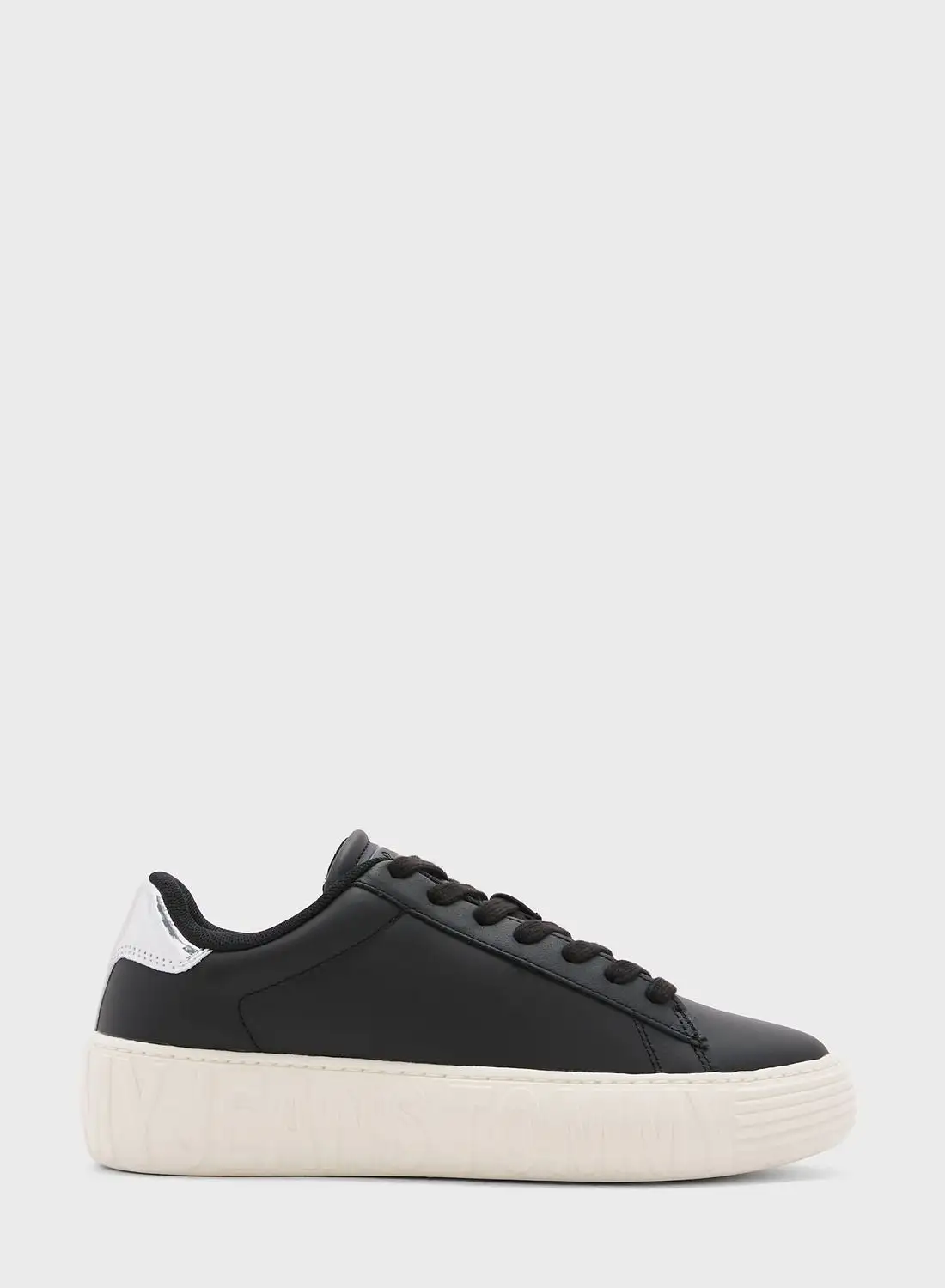 TOMMY JEANS Essential Leather Low Top Sneakers