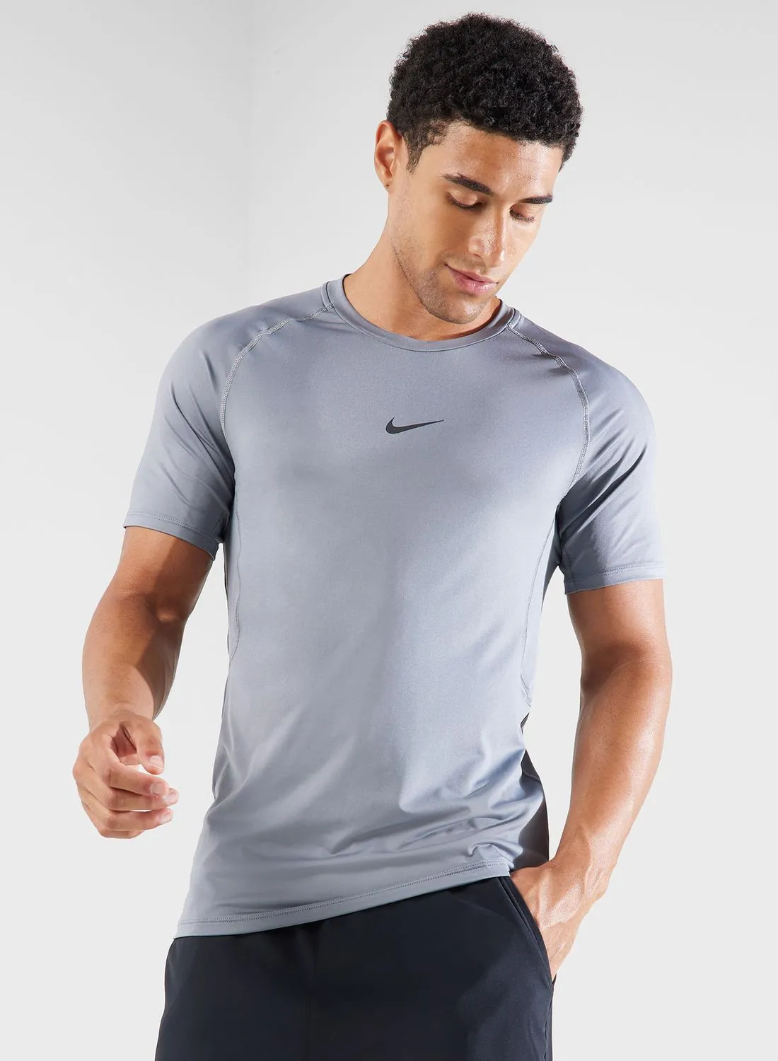 Nike Dri-Fit Slim T-Shirt