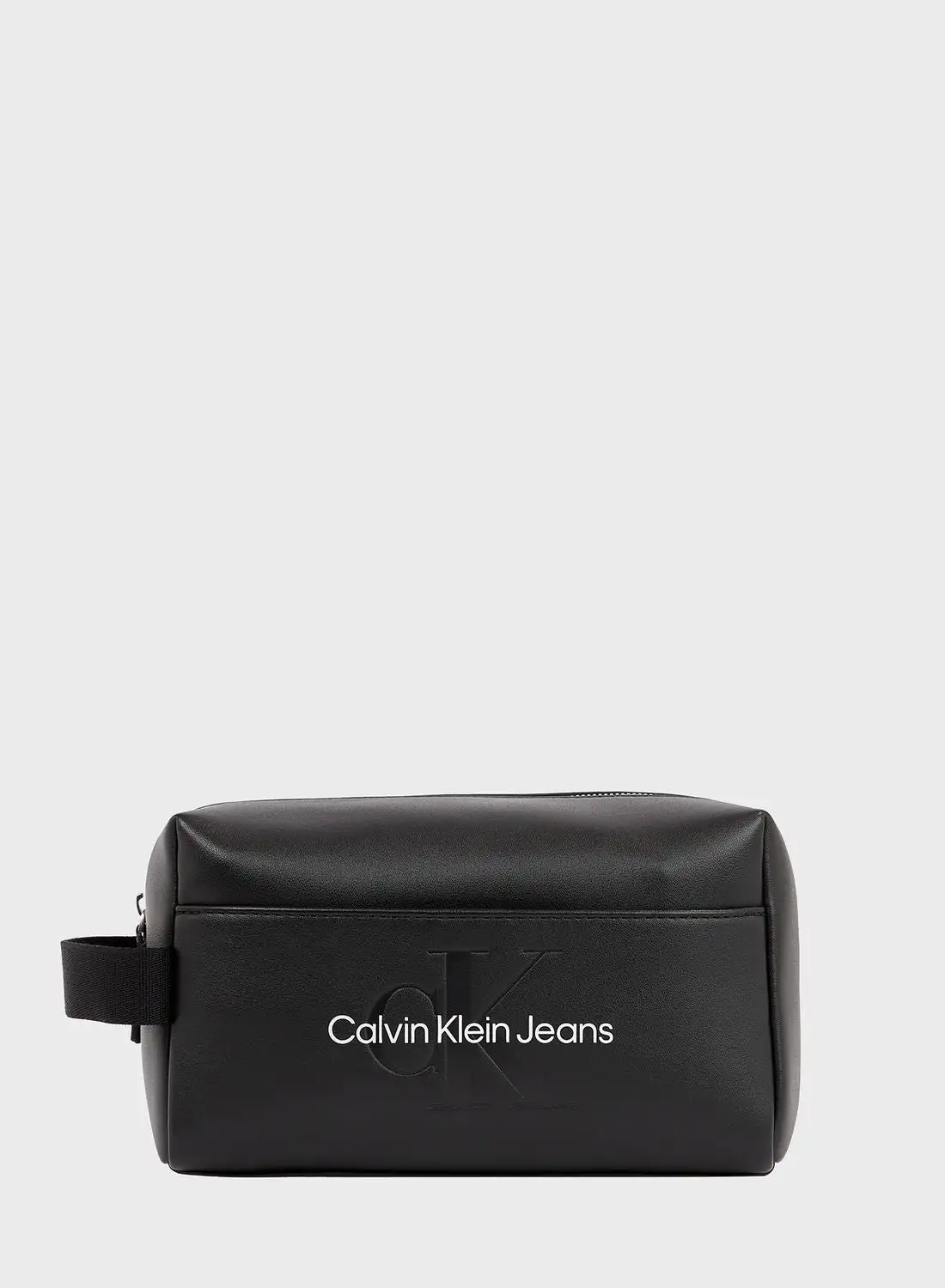 Calvin Klein Jeans Sculpted Beauty Case Wallet