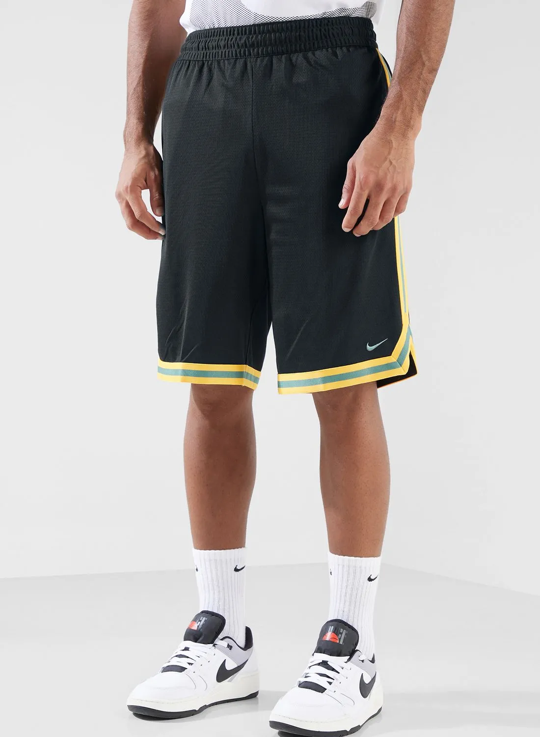 Nike 10In Dri-Fit Dna Shorts