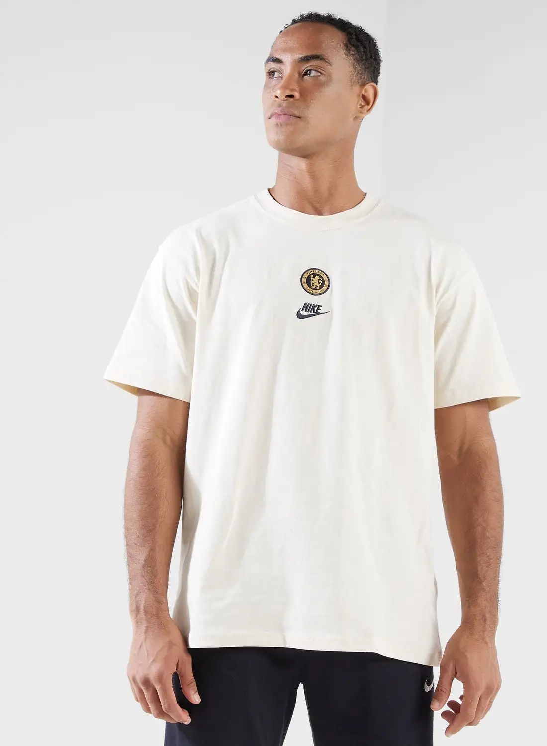 Nike Chelsea Premium Essential Sustainable T-Shirt