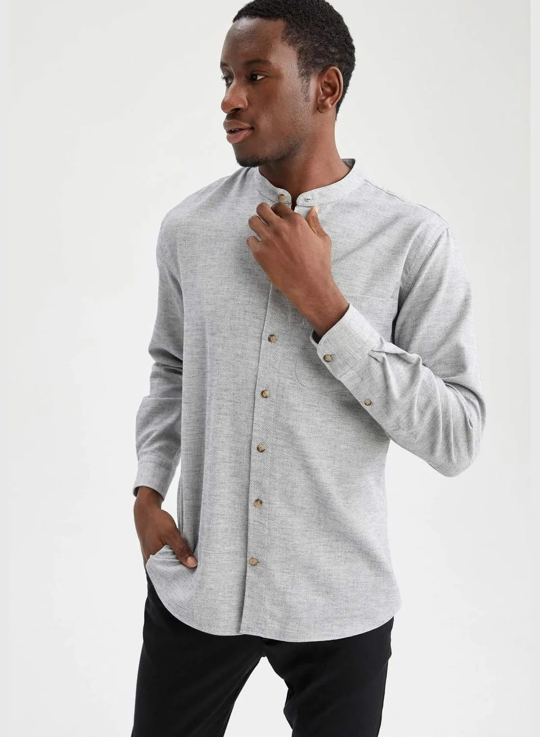 DeFacto Man New Regular Fit Stand- Up Collar Woven Long Sleeve Shirt