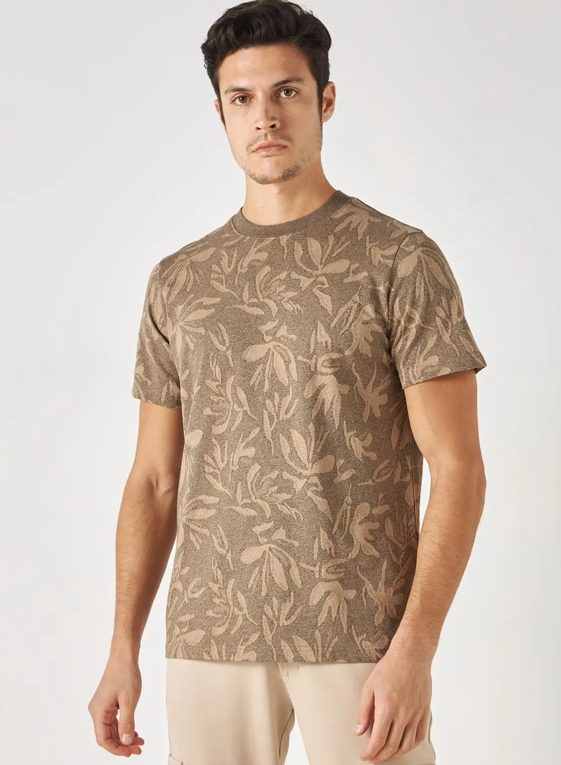 Iconic Leaf Print Crew Neck T-Shirt