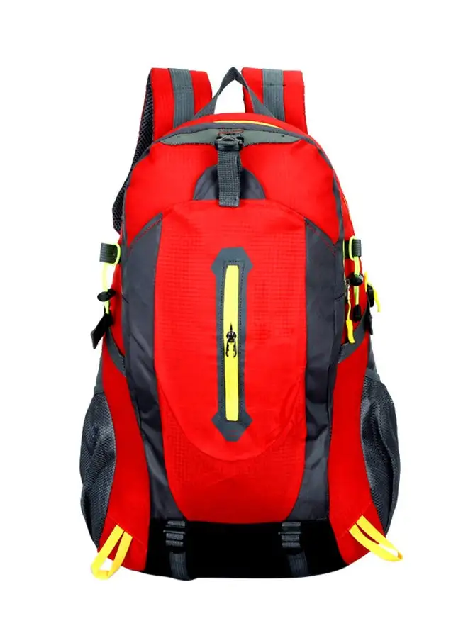 حقيبة ظهر للسفر خفيفة الوزن مقاومة للماء من DECOREK باللون الأحمر