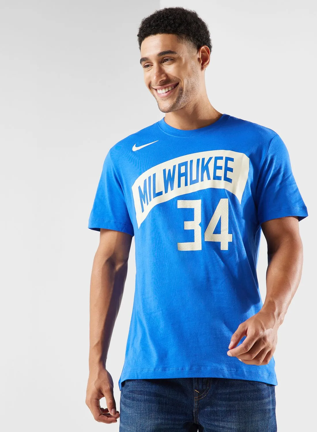 Nike Milwaukee Bucks Essential T-Shirt