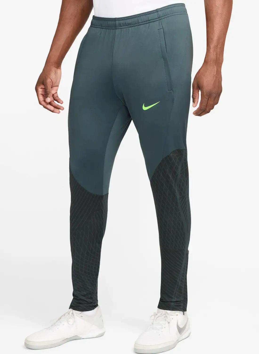 Nike Essential Dri-Fit Pants