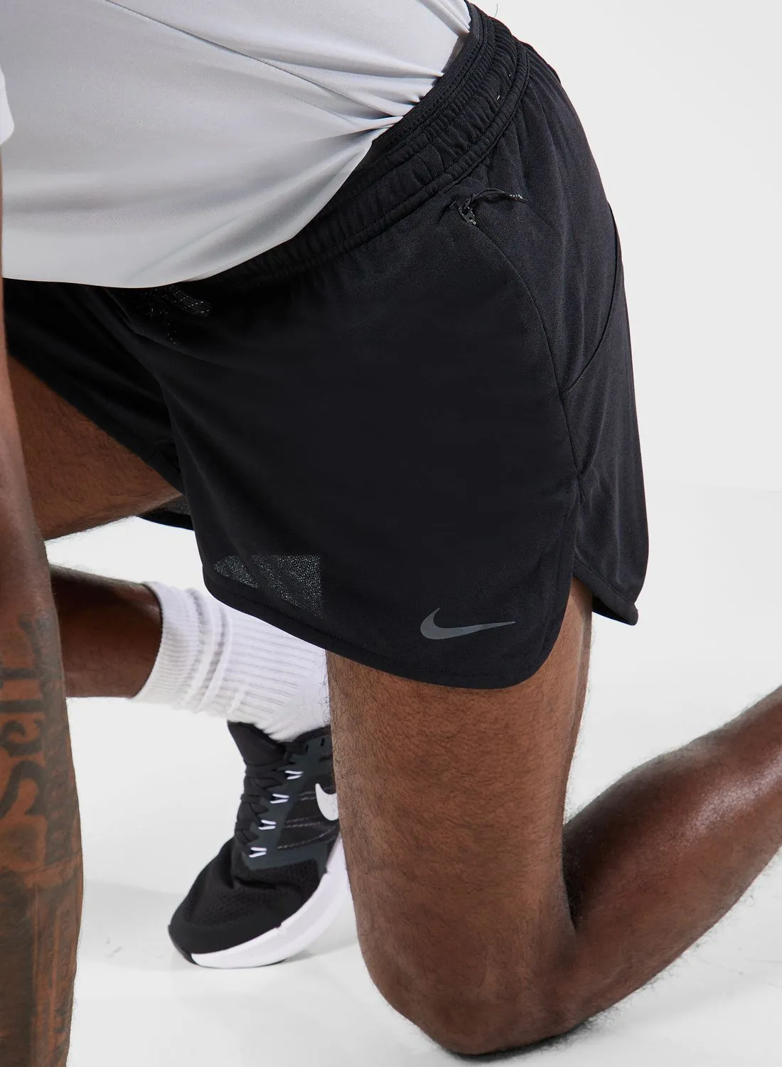 Nike Dri-Fit Run Div 4'' Stride Shorts