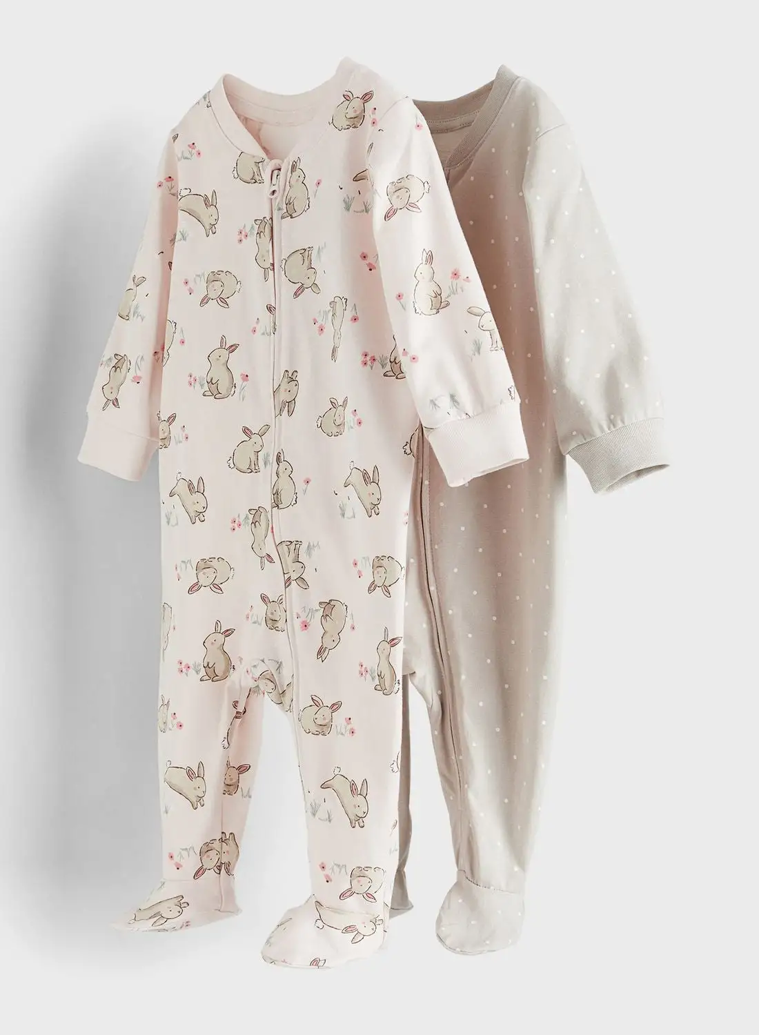 مجموعة ملابس نوم للأطفال من H&M مكونة من قطعتين
