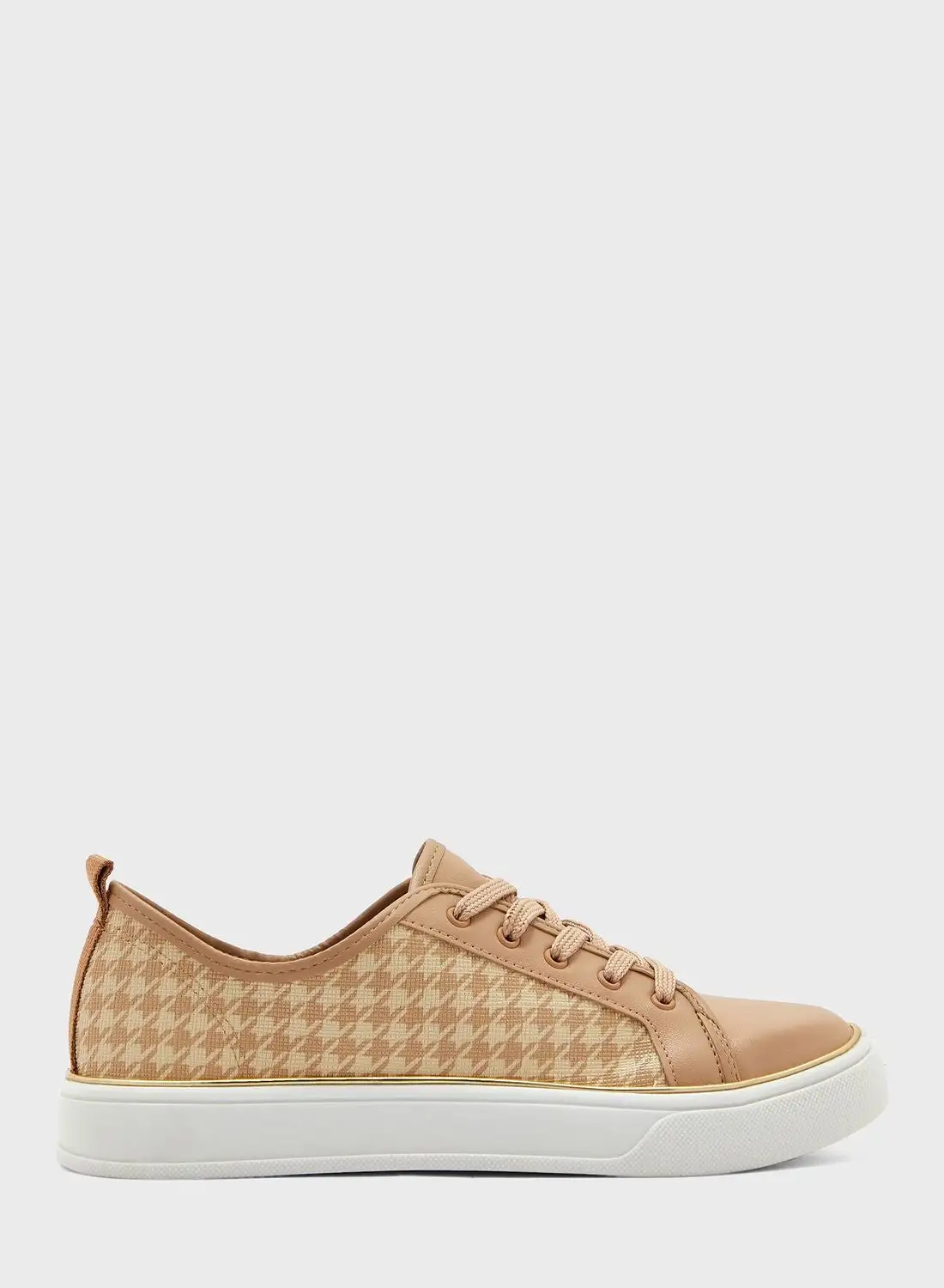Beira Rio Adaline Lace Up Low Top Sneakers