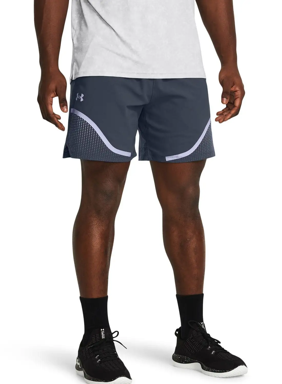 UNDER ARMOUR Vanish Woven 6In Shorts