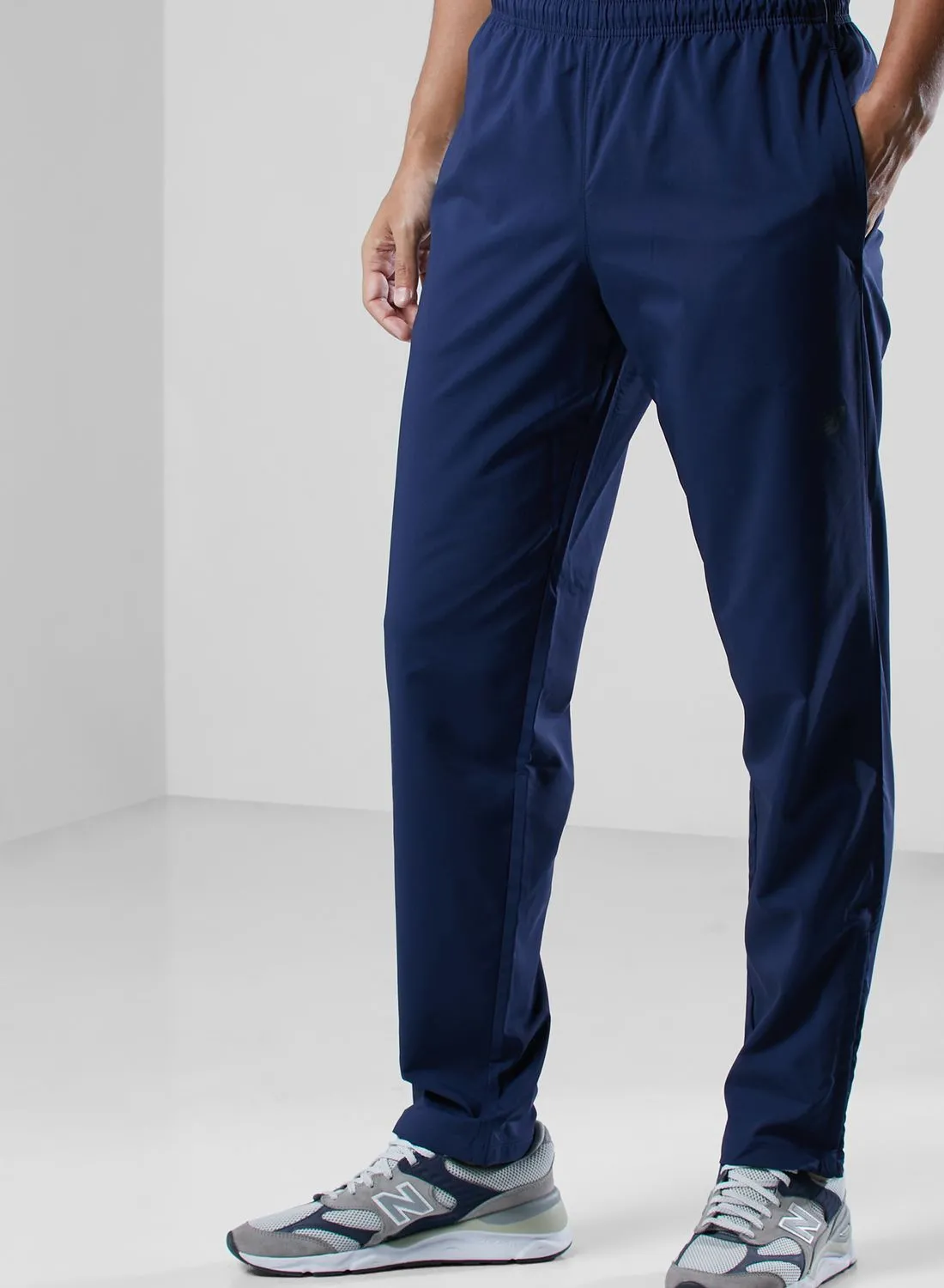 New Balance Logo Woven Sweatpants