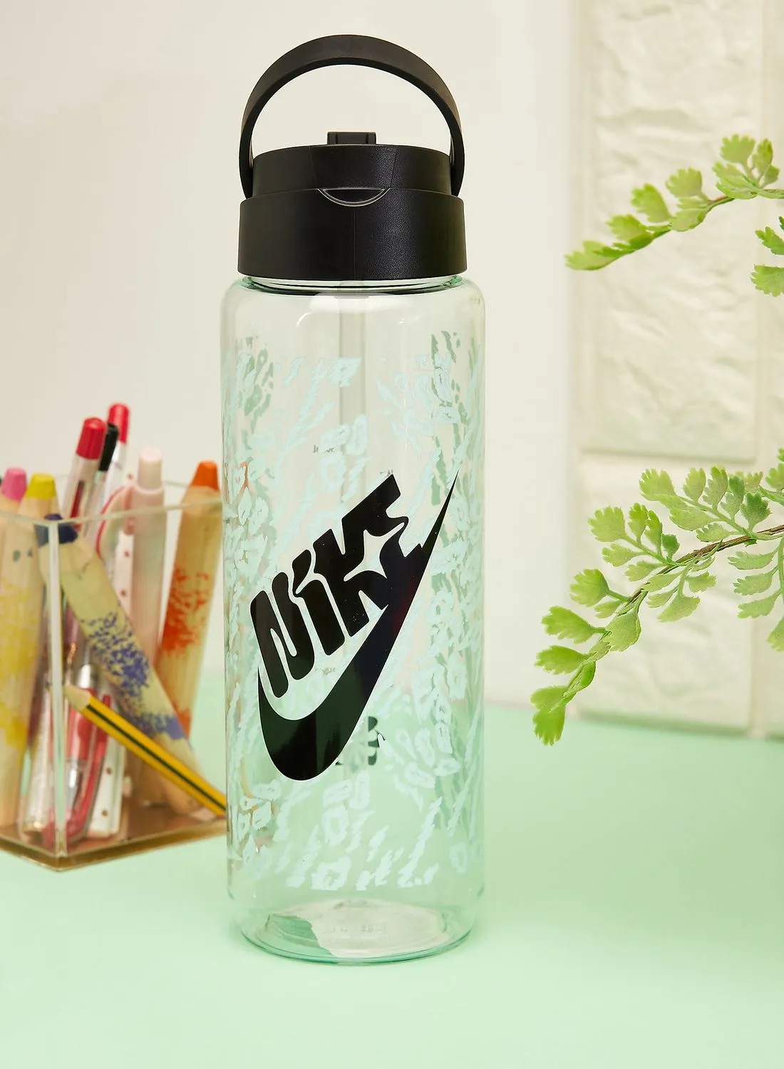 Nike Renew Recharge Straw Graphic Bottle 710Ml