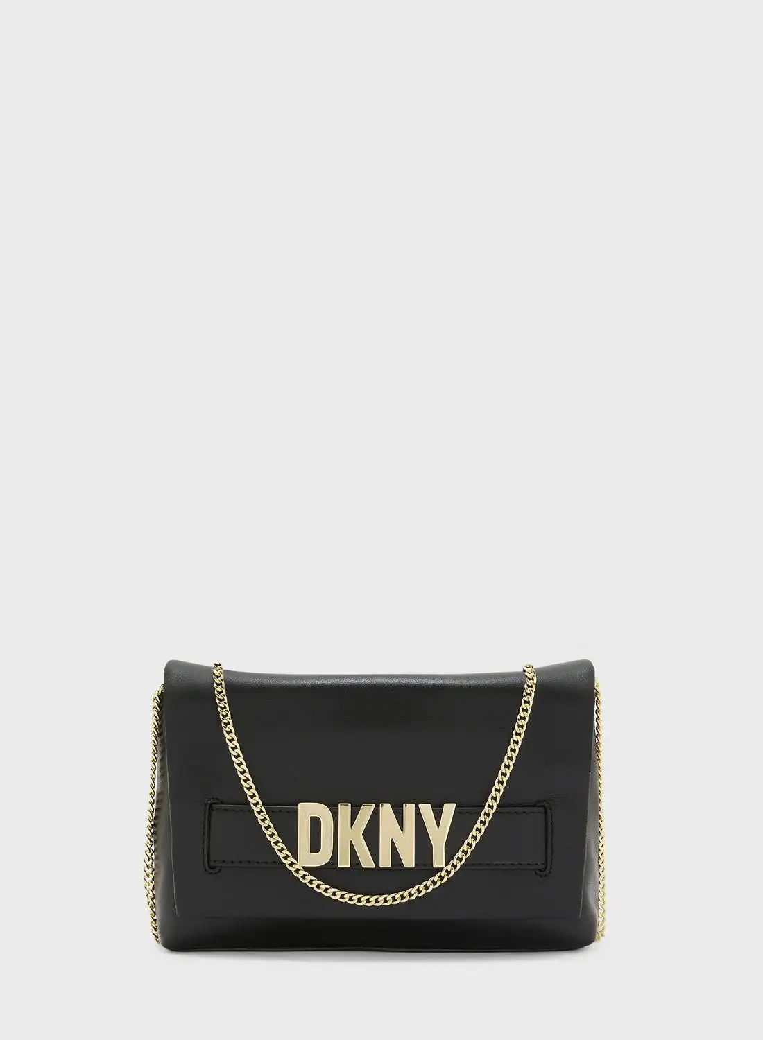 حقائب DKNY Pilar ذات الطية فوق براثن