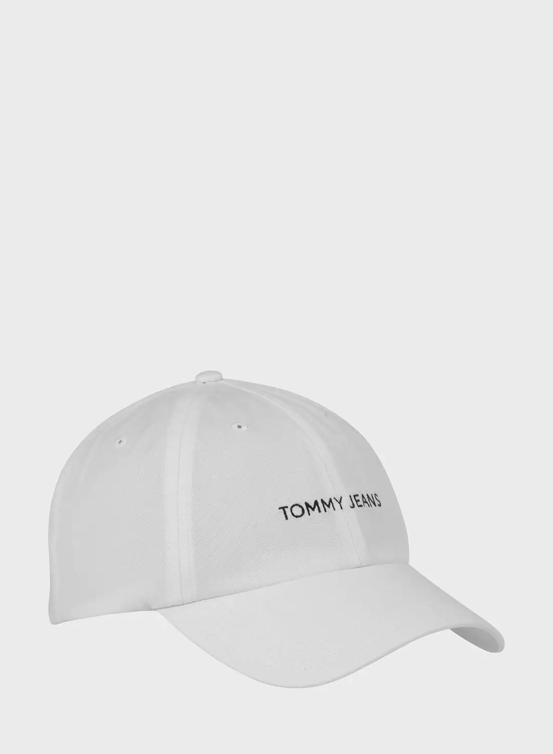 قبعة الذروة المنحنية بشعار تومي هيلفيغر