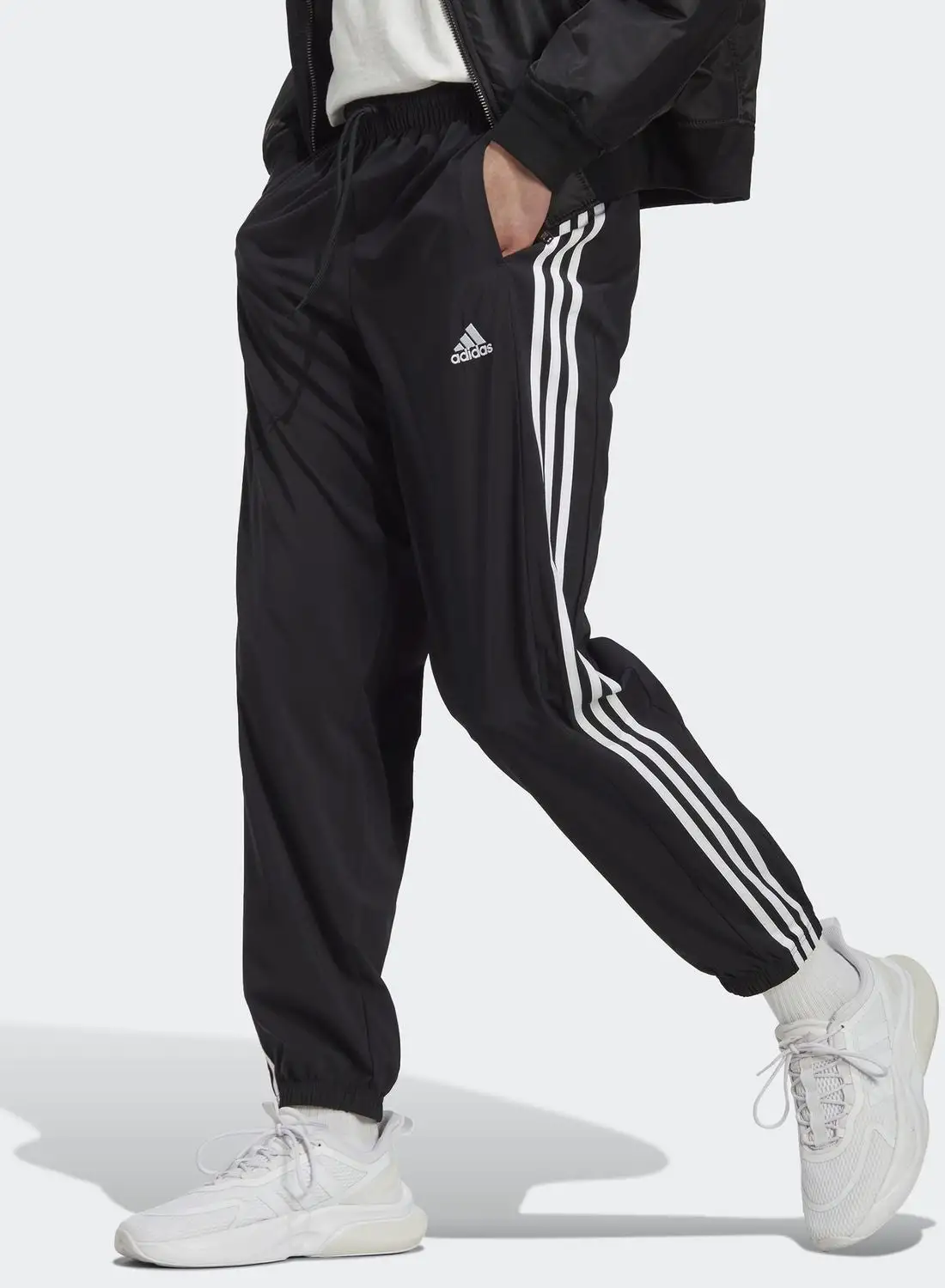 Adidas 3 Stripes Essential Sweatpants