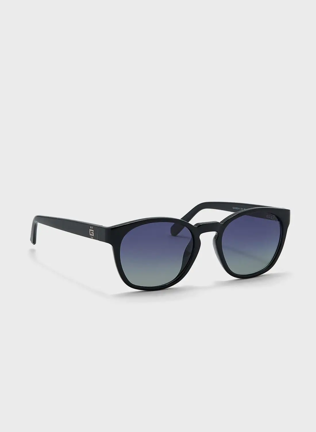 نظارة شمسية DKNY مستديرة الشكل