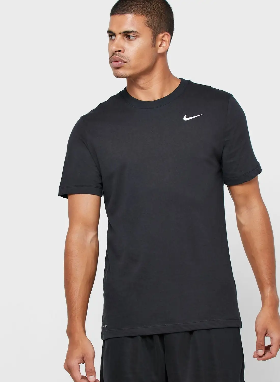 Nike Dri-FIT Solid T-Shirt