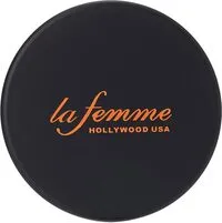 بودرة سائبة للوجه بملمس مخملي موز من لا فيمLa Femme Velvet Touch Loose Face Powder Banana