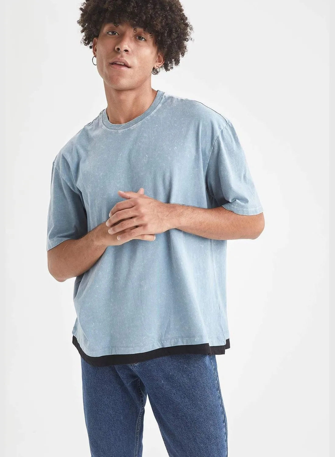 DeFacto Short-Sleeved Oversize Fit Crew Neck T-Shirt