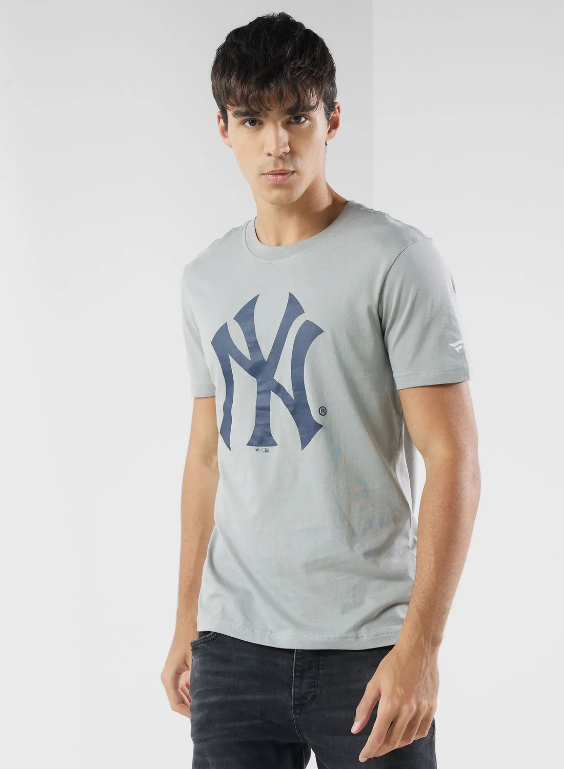 Fanatics New York Yankees Graphic Logo T-Shirt