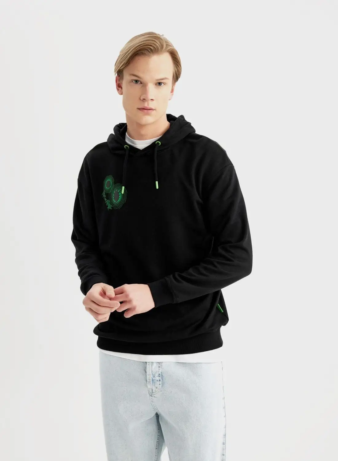 DeFacto Man Licensed Rick And Morty Boxy Fit Sweat Shirt