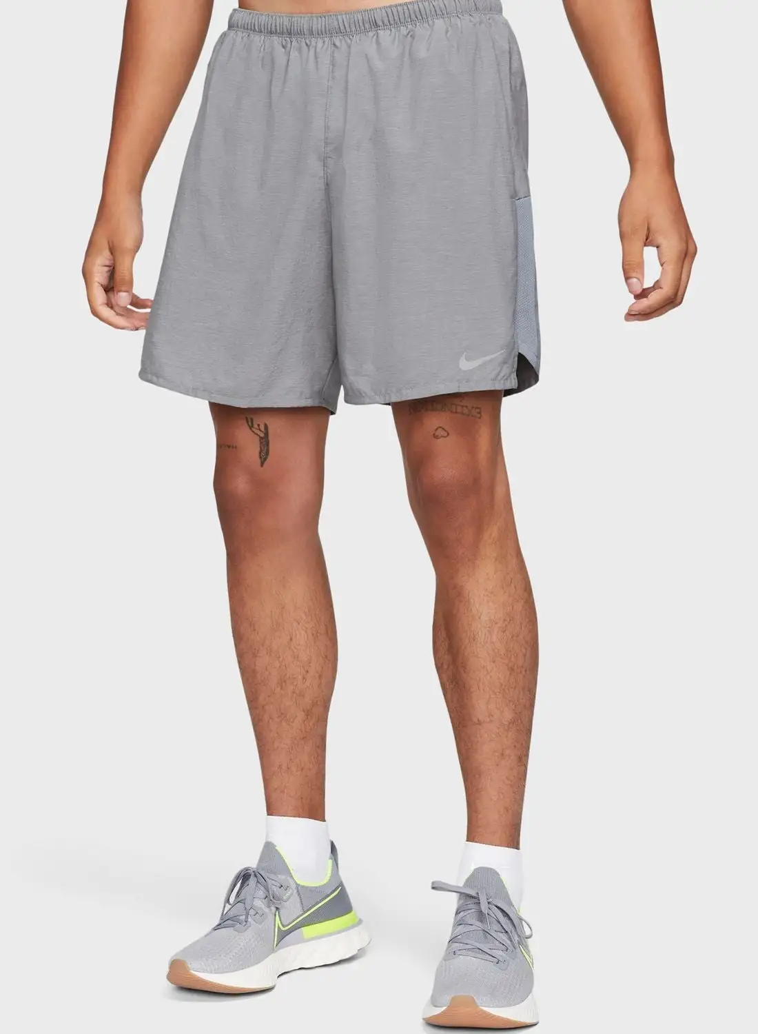 Nike Dri-FIT Challenger Shorts