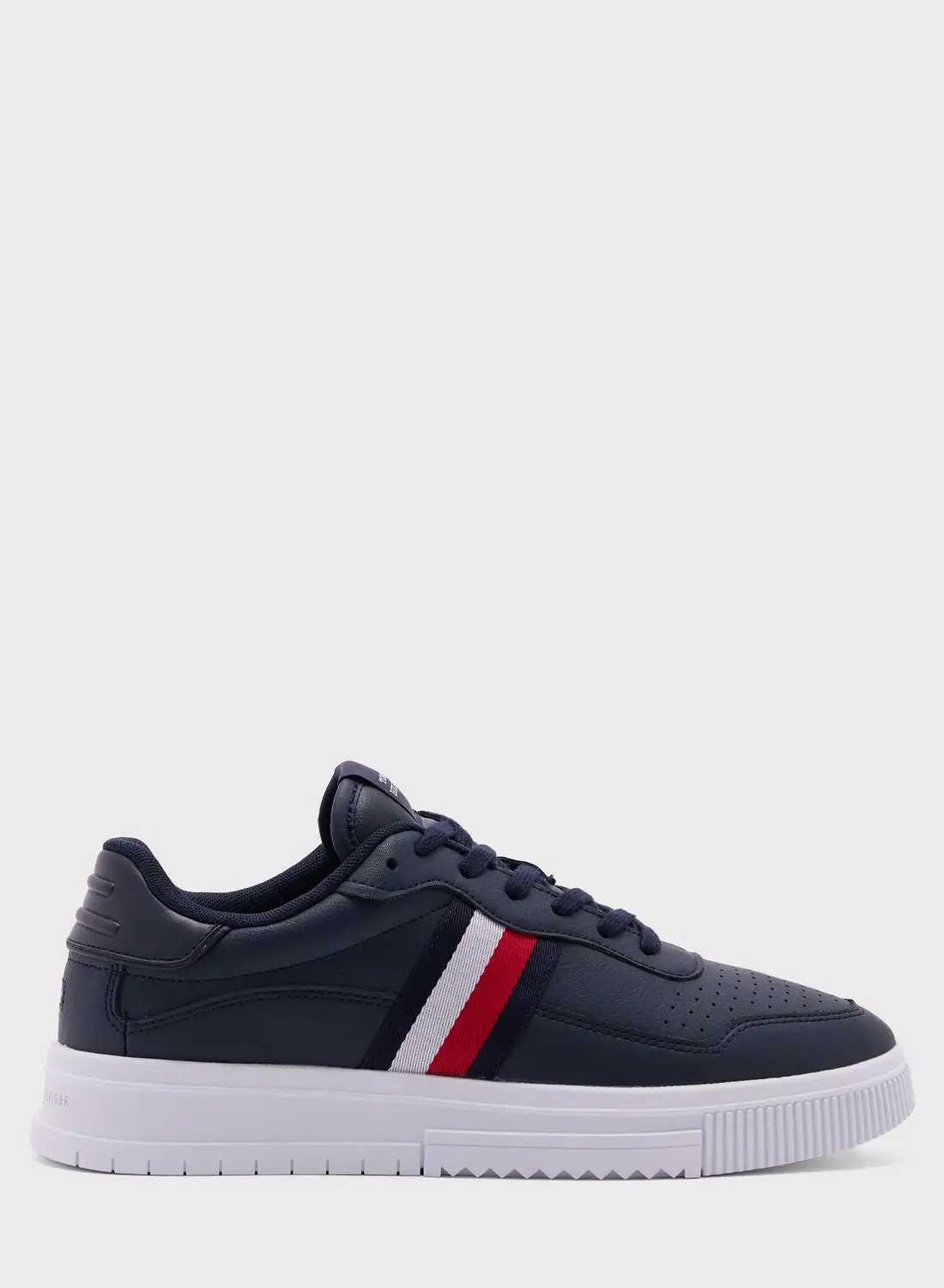 TOMMY HILFIGER Lace Up Low Top Sneakers