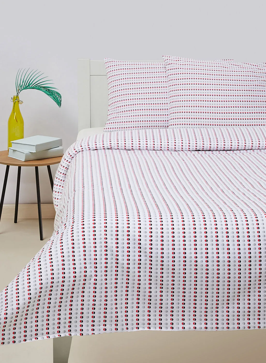 Amal Duvet Cover Set - With 1 Duvet Cover And 2 Pillow Cover 50X75 Cm - For King/Super King Size Mattress - 100% Cotton 144 Thread Count Cotton Red 260 x 220cm