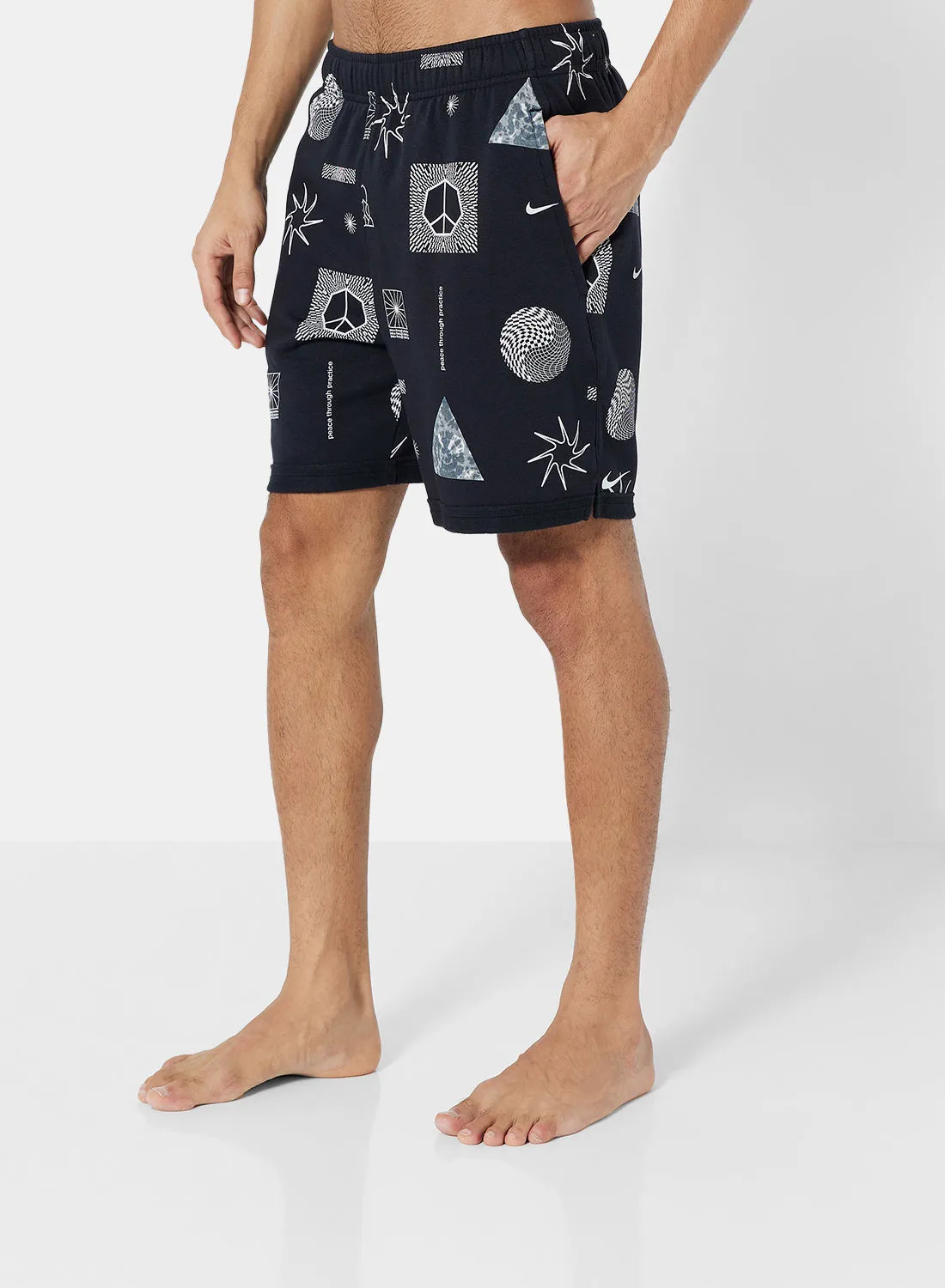 Nike Yoga Therma-FIT Graphic Fleece Shorts