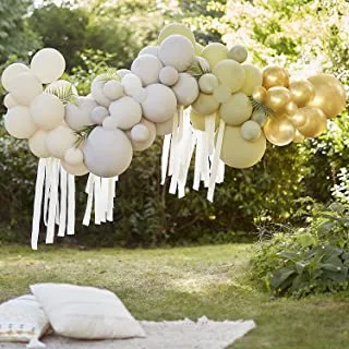 Ginger Ray Balloon Arch Kit with Streamers and Leaves, Multicolor